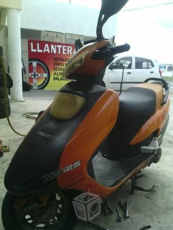 Moto italika xs 125 -10