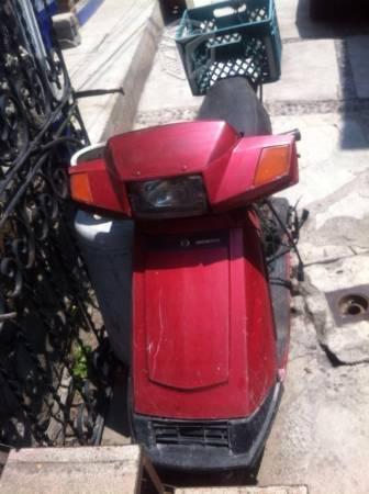 Honda elite -00