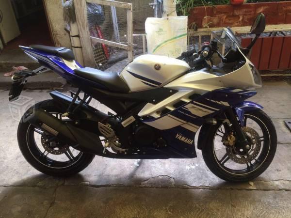 Yamaha R15 -15