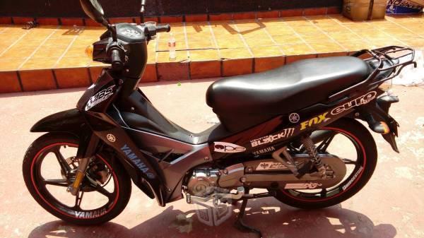 Excelente yamaha crypton -12