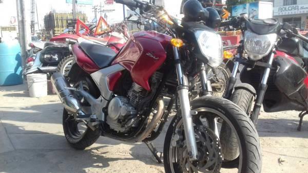 Yamaha fazer 250cc mecanicamente al cien -08