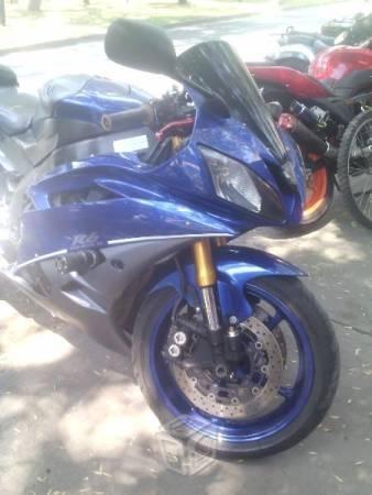 Yamaha R6 magnificas condiciones -08