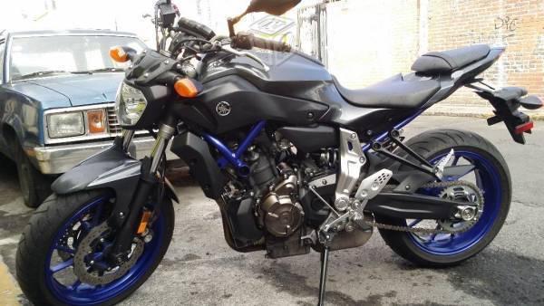 Impecable Yamaha FZ 07 -15