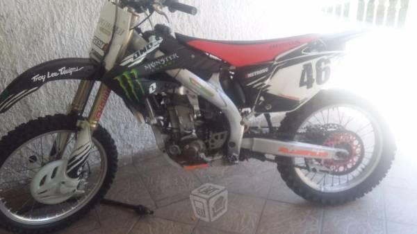 Honda crf 450r posible cambio -06