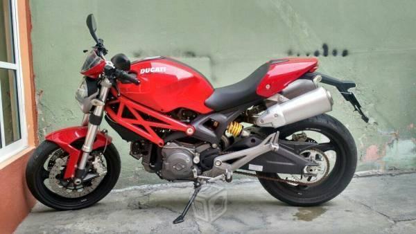 Moto Ducati -09
