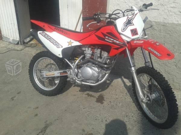 Honda crf 150 cc. nacional muy buena y entera -06