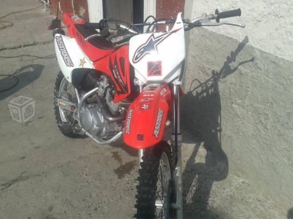 Honda crf 150 cc. nacional muy buena y entera -06