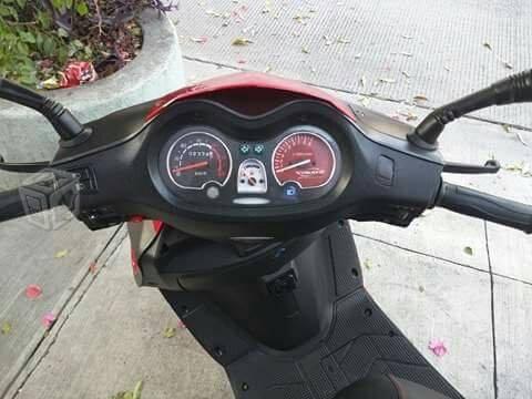 Scooter italika GS 150 Led rojo -15