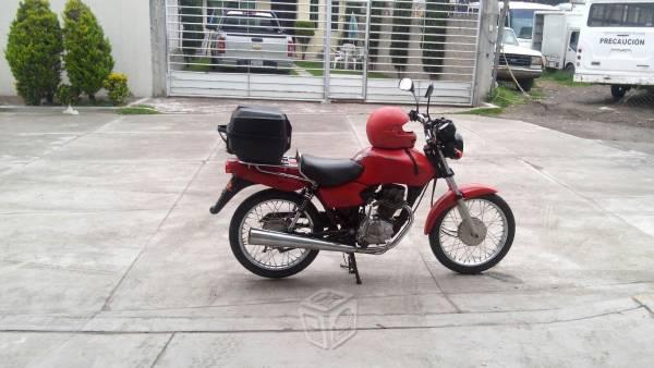 Bonita honda cargo 125 enterita -08