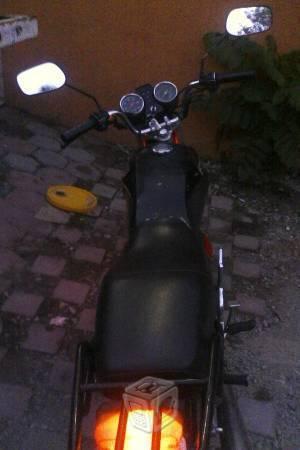 Motocicleta italika 125 -12