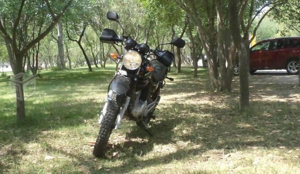 El Verano En Una Yamaha Doble Propósito -15