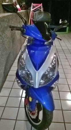 Motoneta Qlink 150cc -13