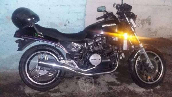 Moto honda excelente -83