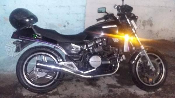 Moto honda excelente -83