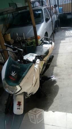 Motocicleta italika rt200 -11
