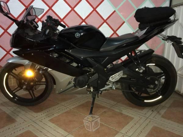 Yamaha R15 -14