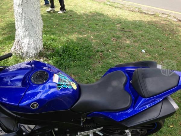 YAMAHA r1 excelentes condiciones p/ cambio -09