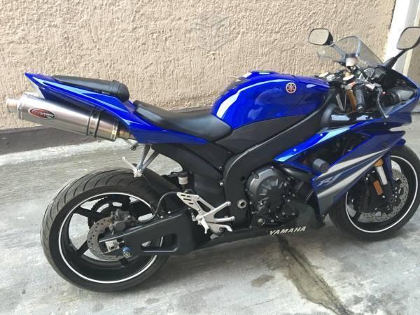 Yamaha r1 Con Equipo excelentes condiciones -08