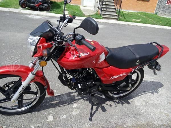 Moto impecable de oportunidad FT150 -16