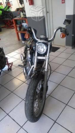 Harley Davidson XLH - 883 SPORTSTER HUGGER