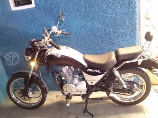 ITALICA RC-150cc CHOPPER NEGRO/PLATAS -13