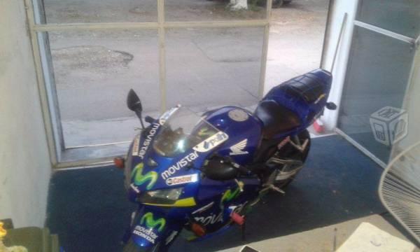 Moto Impecable. -06