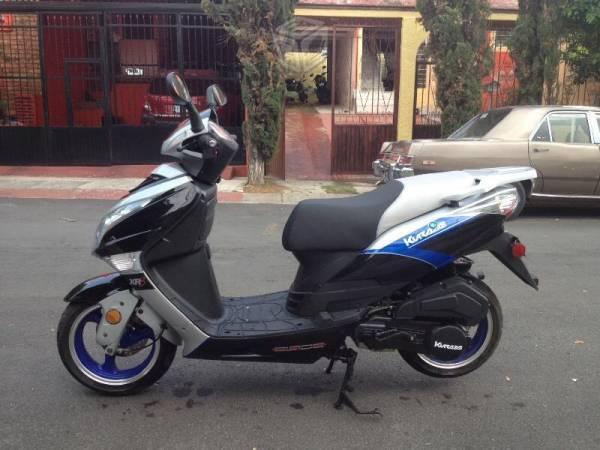 HERMOZA MOTO AUTOMÁTICA NUEVA CON PLACA -16