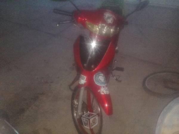 Vendo mi moto Italika -12