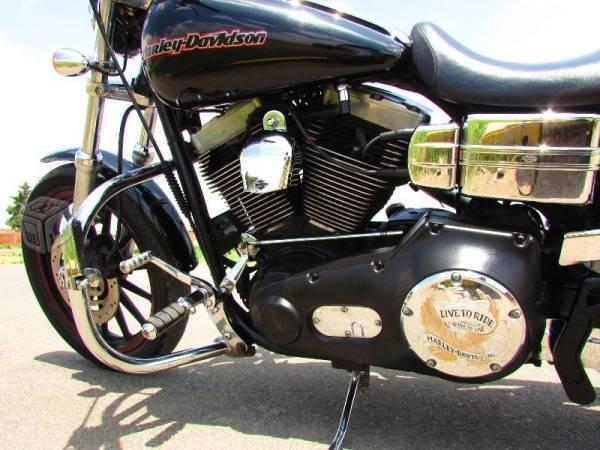 Harley Davidson Dyne Super glide -05