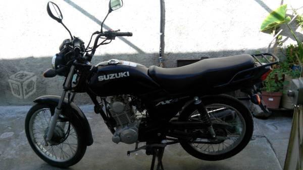 Moto suzuki -15