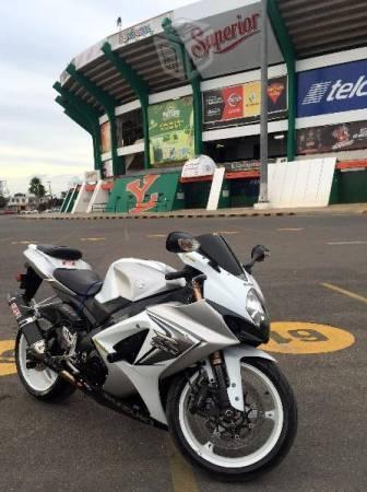 Moto suzuki gsx-r1000 acepto cambios -04