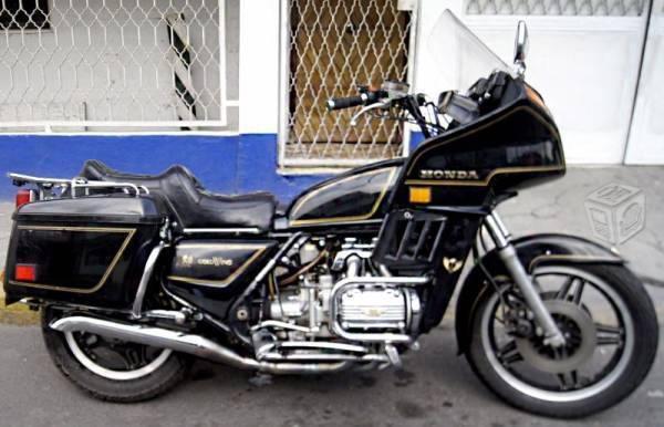 Clasica Emblematica Honda GoldWing 1100cc -80