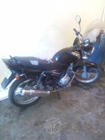 Motocicleta Yamaha 125 -03
