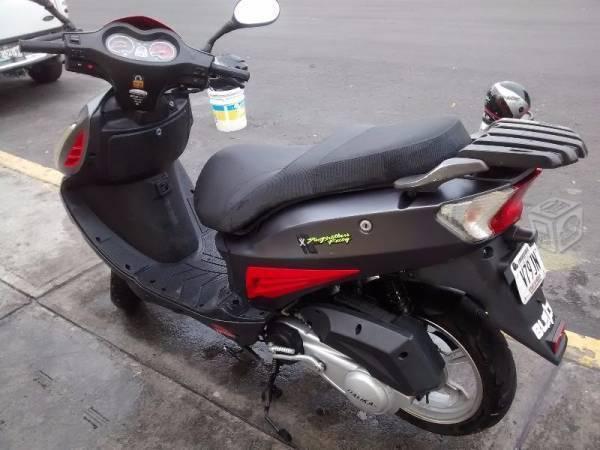 Motoneta italika gst 175 personalizada -15