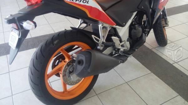 Honda 250 exelente repsol cambio -15