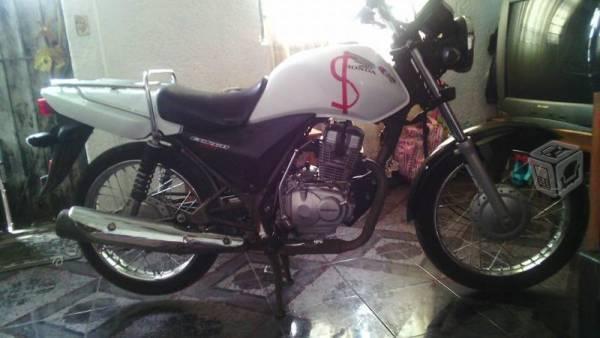 Motocicleta HONDA -13