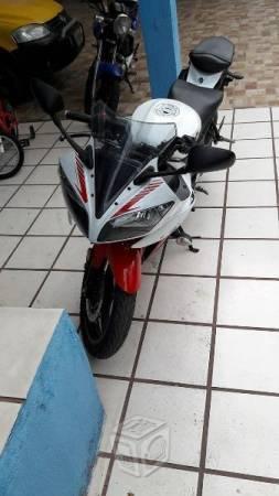 Yamaha r15 -14