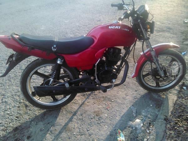 Motocicleta FT 150 -10