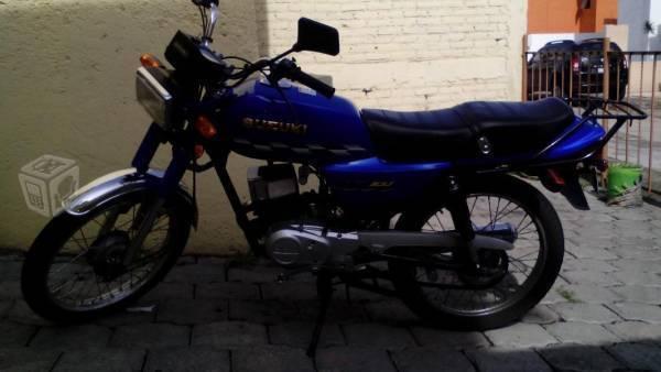 Moto suzuki