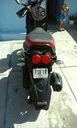 Vendo ermosa moto 150cc -15