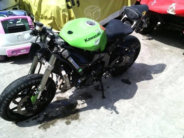 Kawa 600cc para reparar -11