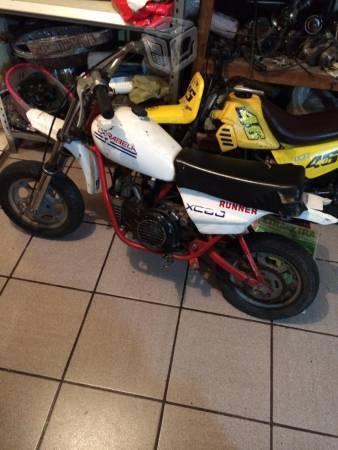 2 mini motos Yamaha y carabela -89