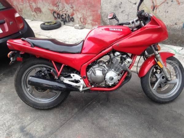 Yamaha Xj 600 por pulsar -92