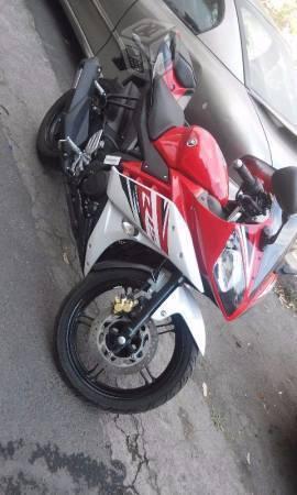 Yamaha r15 -15