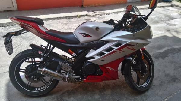 Yamaha R15 con extras -14