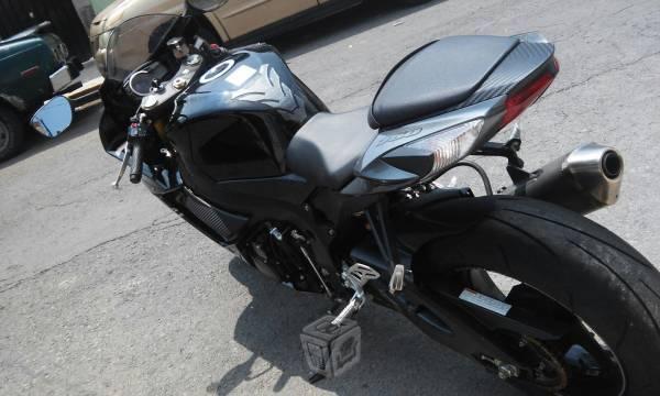 Suzuki gsxr750 -14