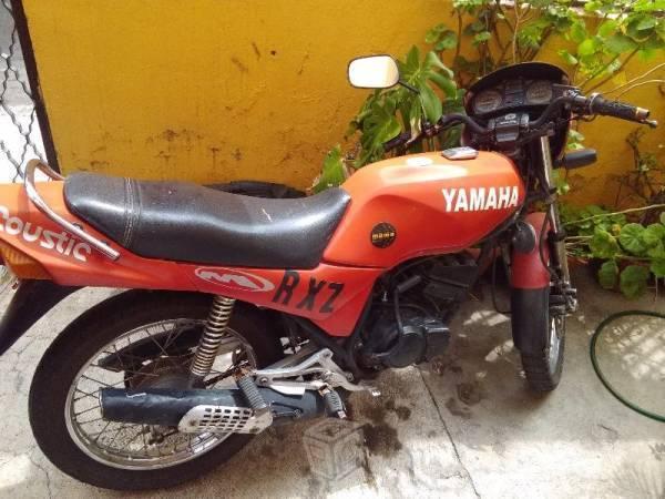 Motocicleta Yamaha