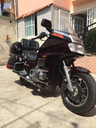 Honda goldwing 1200cc V/C por auto -86