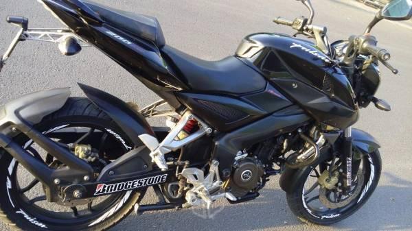 Pulsar 200ns cambio