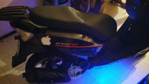 Vendo moto neta italika 175 no debe nada